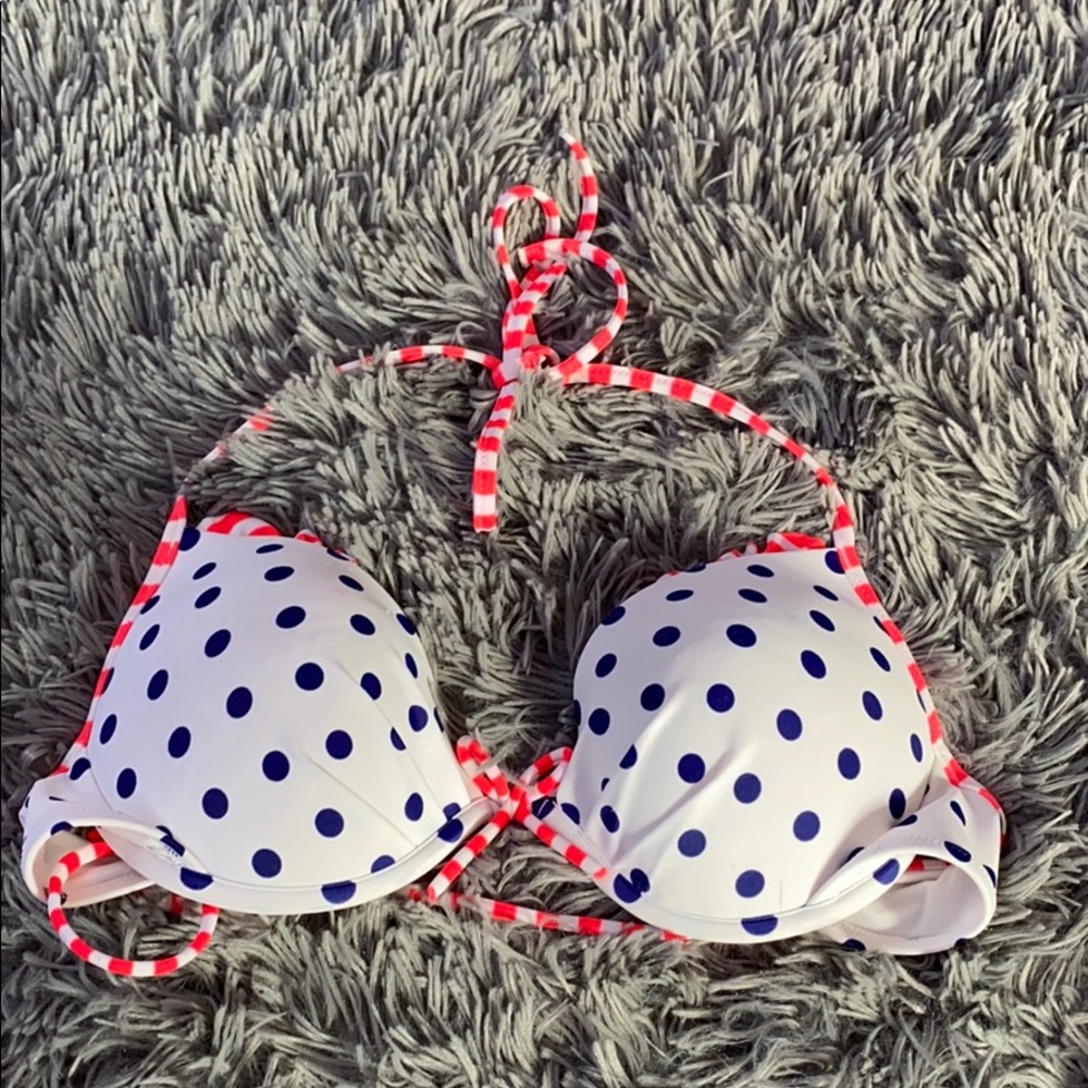 Victoria’s Secret bikini top